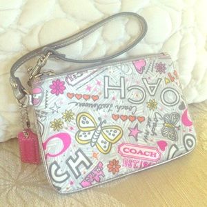 Coach wristlet wallet