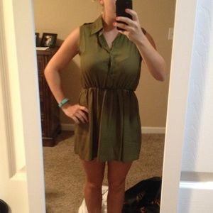 Green collared dress