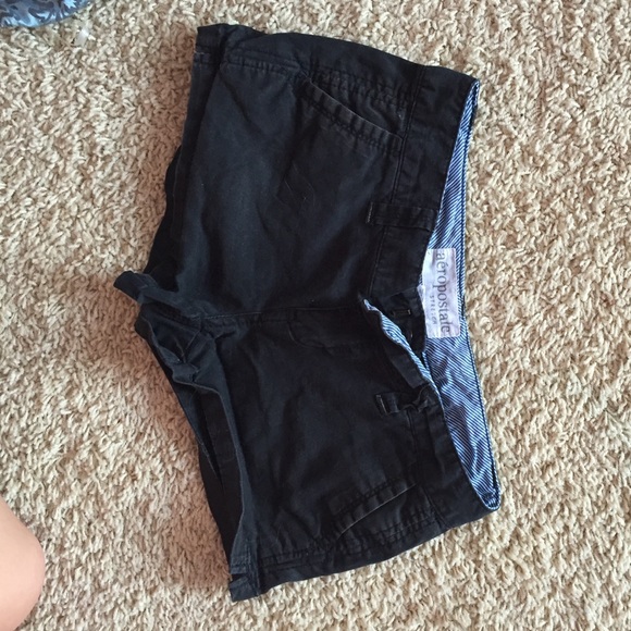 Very cute black Aeropostale shorts - Picture 1 of 2