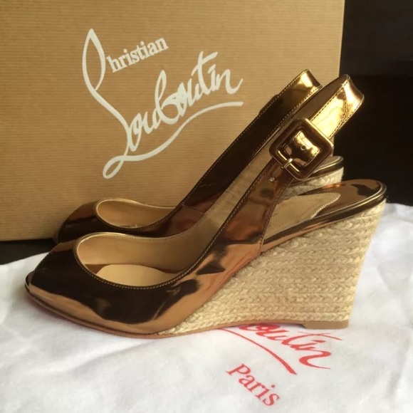๐ซSOLD๐ซ ๐ฏAuth Christian Louboutin Bronze Wedge - Picture 3 of 8