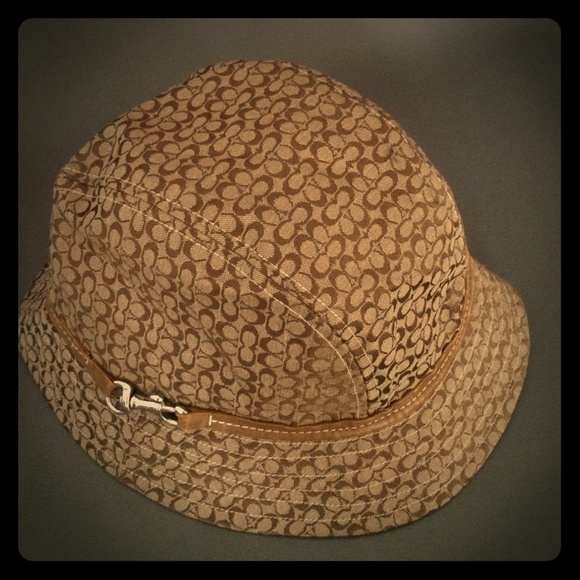 Coach Signature Bucket Hat