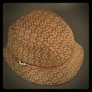 Coach Signature Bucket Hat