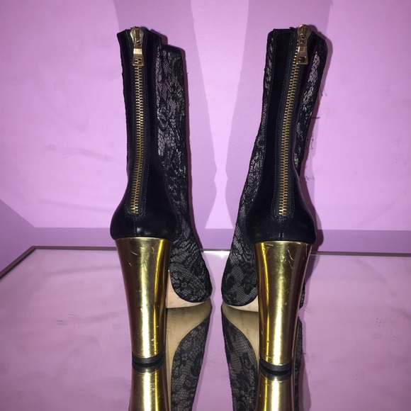 🚫SOLD ON TRADESY🚫 - Picture 3 of 4