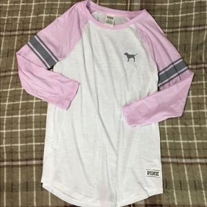 ⛔️SOLD⛔️Victorias Secret PINK Tee