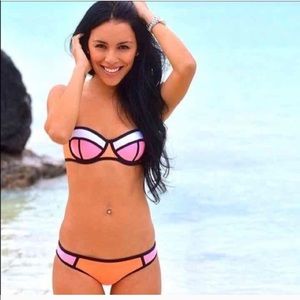 🌴NEOPRENE PUSH-UP BIKINI 🌺