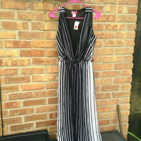 Jumpsuit black and white