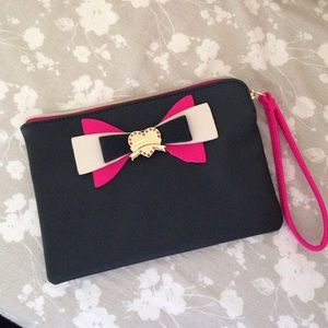 Betsy Johnson wristlet makeup  pink and black bow