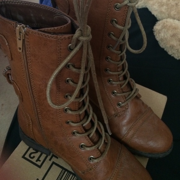 Tan Combat Boots