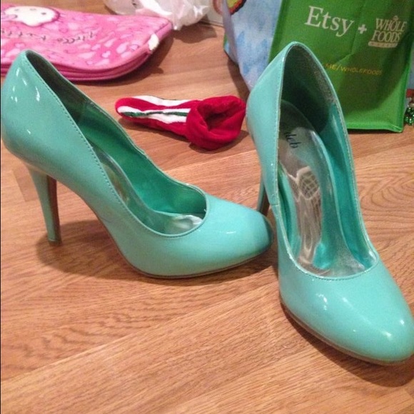 Mint Heels!