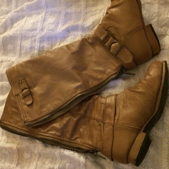 Boots🎀 - Picture 3 of 4