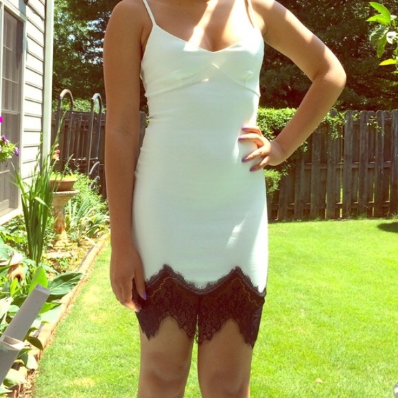 ❌SOLD❌ white slip dress - Picture 2 of 4