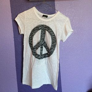 Peace sign t-shirt