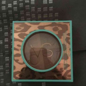 Victoria's Secret bronzer