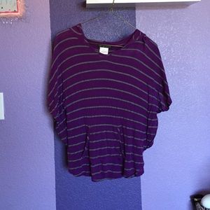 Cropped purple strip tee