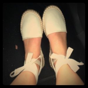 Adorable f21 shoes