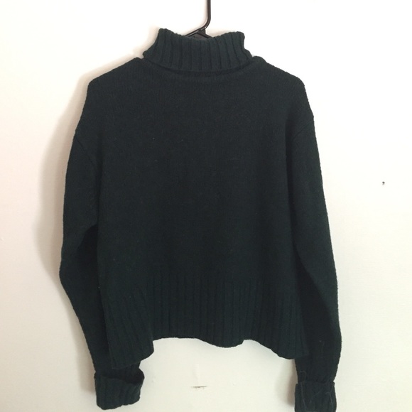 Dark Green thick turtleneck sweater