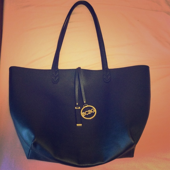 Reversible tote