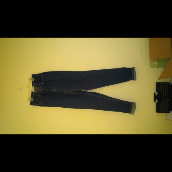 High wasted jeans
