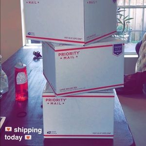 💌 SHIPPING TODAY 💌