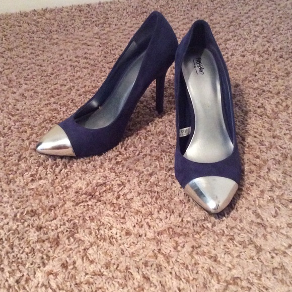 Navy blue suede pumps