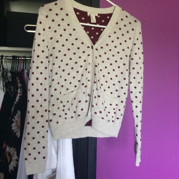 Forever 21 Tan & Maroon Sweater