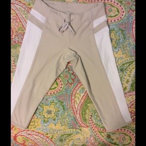 Lululemon  White and Beige/Creme Capris.