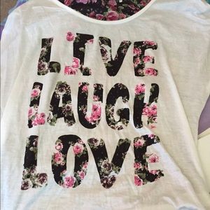 2 t shits medium and extra large