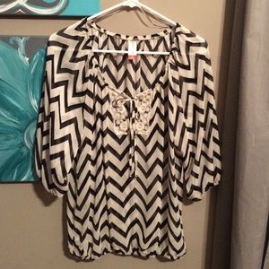 NWT chevron shirt