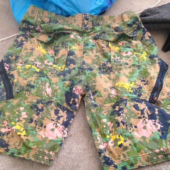 Printed men shorts - Picture 3 of 3