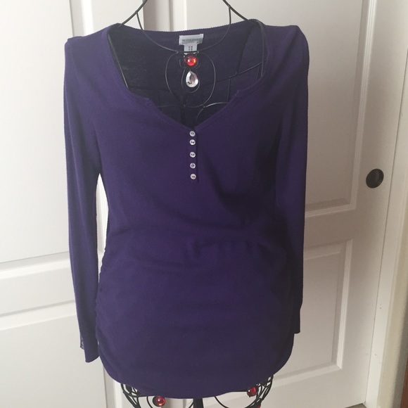 Motherhood sweater top