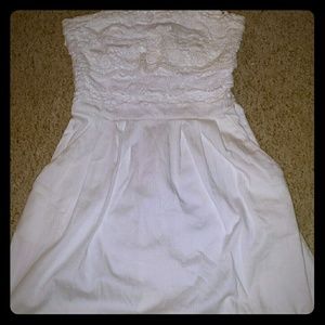 Size 9/10 B. Darlin dress