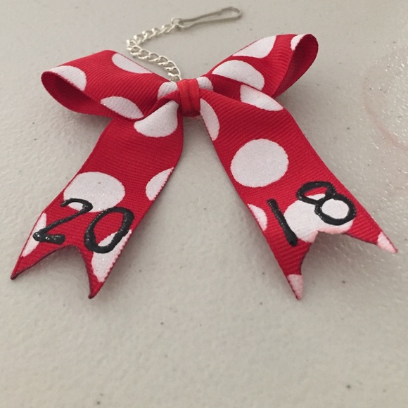 Red dot bow keychain - Picture 2 of 3