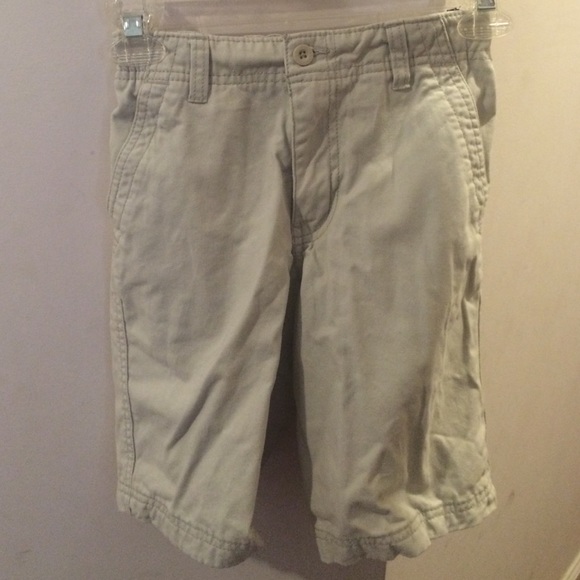 khaki shorts