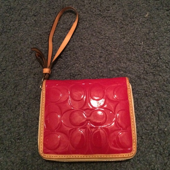 Coach pink wristlet - Picture 2 of 3