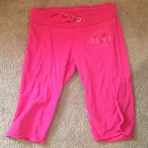 Knee length sweat pants