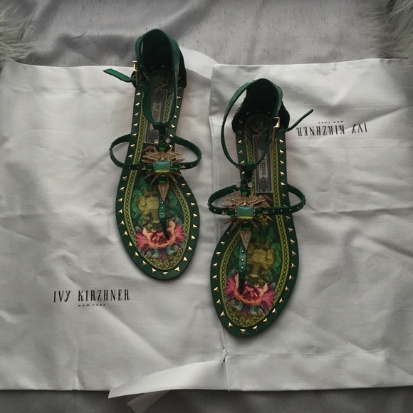 Ivy Kitzhner Shoes - Ivy Kirzhner flat thong "Babel" sandal
