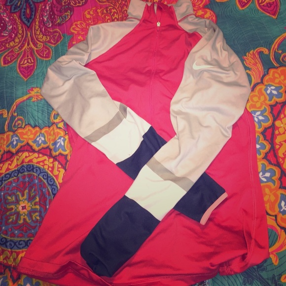 Nike half zip rare!