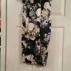 Black white and green floral pencil skirt