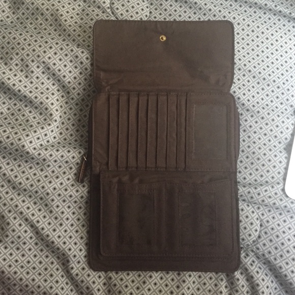 Brown wallet - Picture 2 of 4