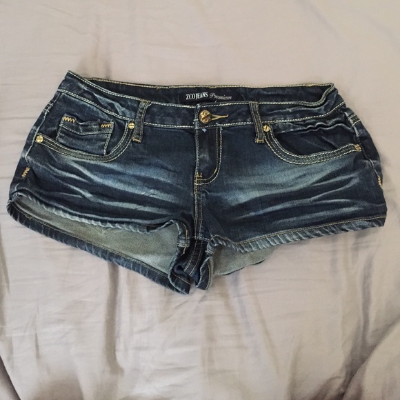 Short shorts