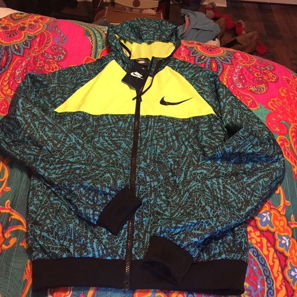 Nike Jackets & Blazers - BRAND NEW RARE NIKE RAIN JACKET