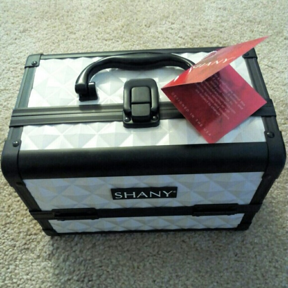 NWT Mini Makeup Train Case Organizer with mirror