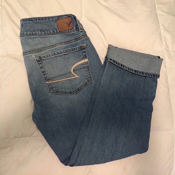 SALE 🌴American Eagle Distressed Capris🌴