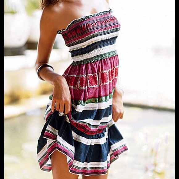 Victoria's Secret Dresses & Skirts - Victoria's Secret Moda International strapless