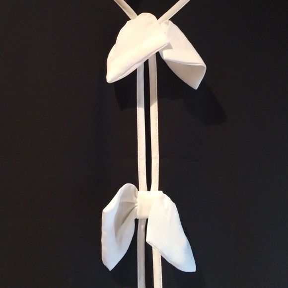 NWT bow tied top - Picture 4 of 4