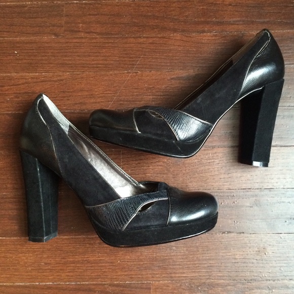 Nine West black heels