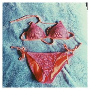 Orange and pink lace bikini 🌴