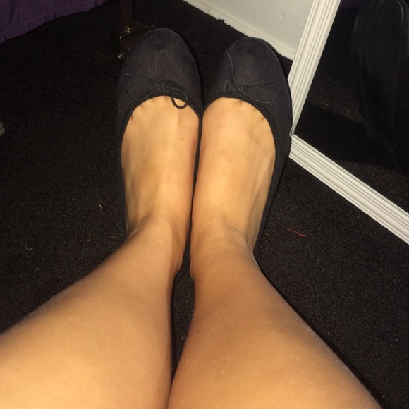 black flats - Picture 1 of 3