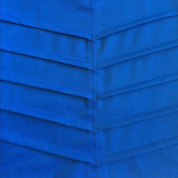 🚫SOLD🚫Blue Bodycon Skirt - Picture 4 of 4