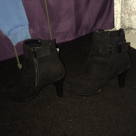 black booties - Picture 1 of 2